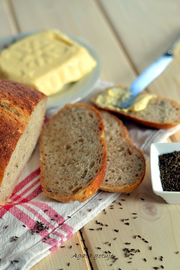 Chleb pszenno żytni z kminkiem Kobieta Wszechjedząca