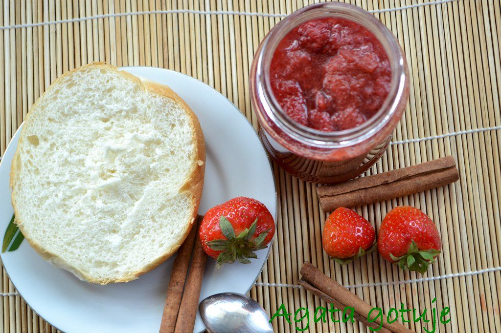 dzem truskawkowy z rabarbarem