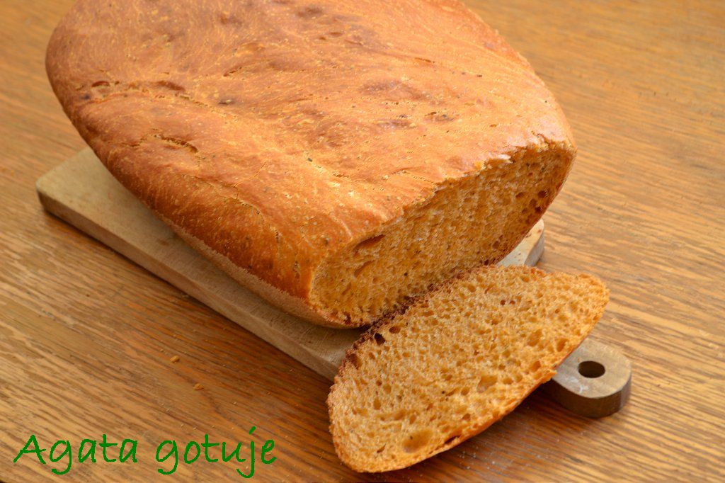 chleb pomidorowy