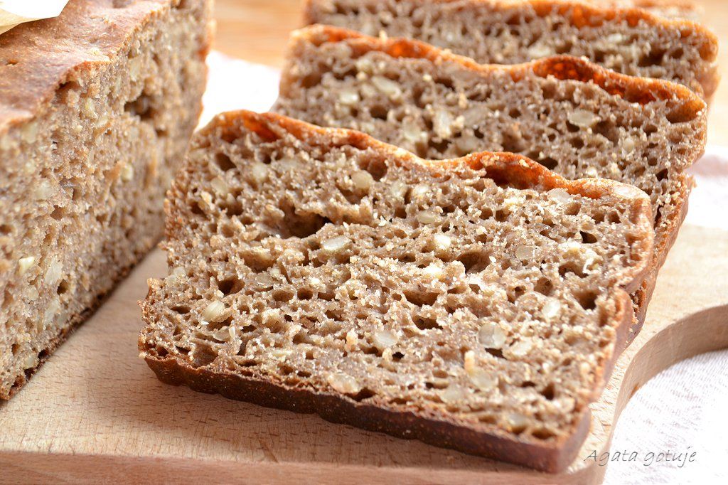 razowy z maslanka i slonecznikiem