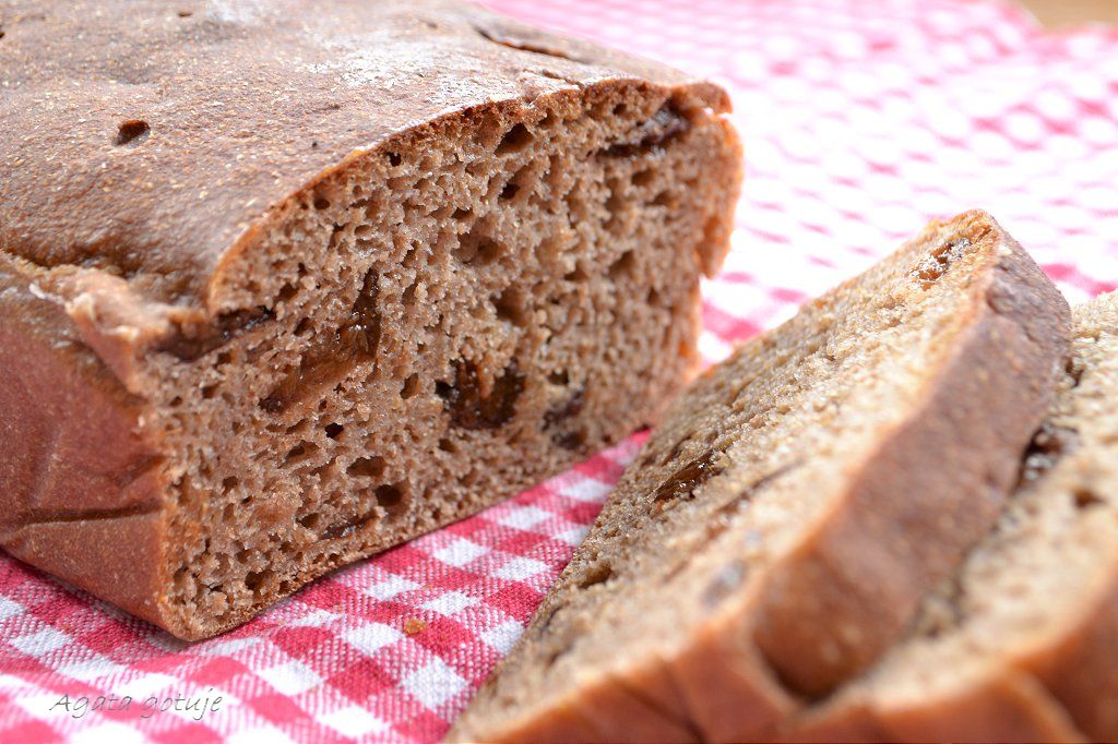 razowiec ze sliwkami