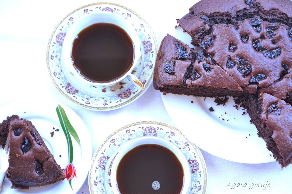 murzynek z makiem i sliwkami