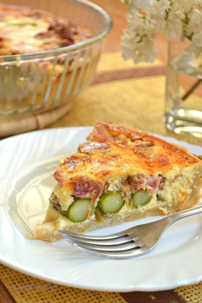 quiche ze szparagami i boczkiem