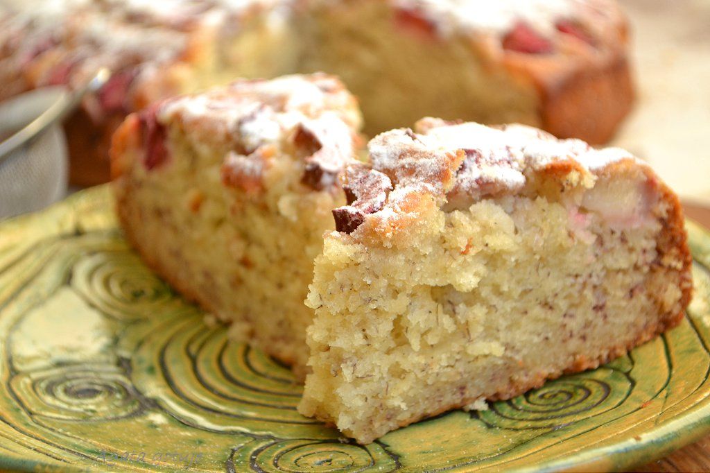 Bananowe ciasto jogurtowe z rabarbarem 03-1024