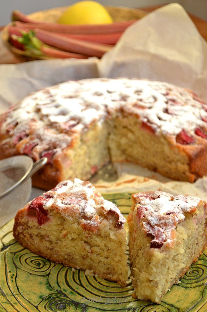 Bananowe ciasto jogurtowe z rabarbarem 04-1024