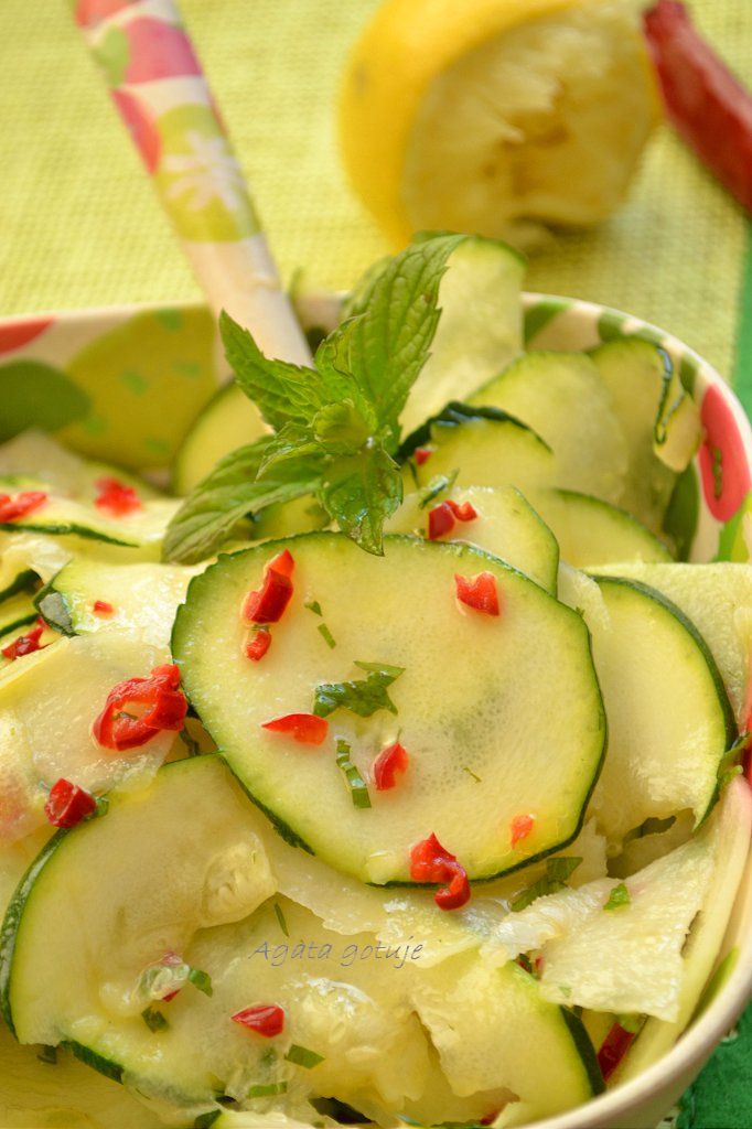 surowka z kalarepy i cukinii3-1024