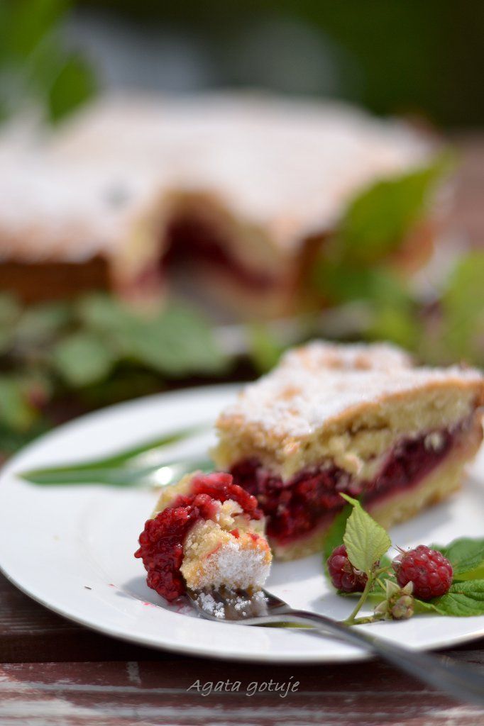 polkruche z malinami 03-1024