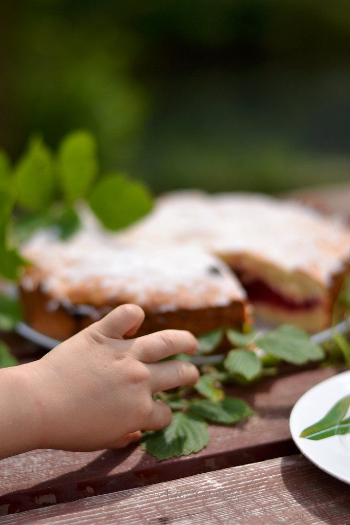 polkruche z malinami 04-1024