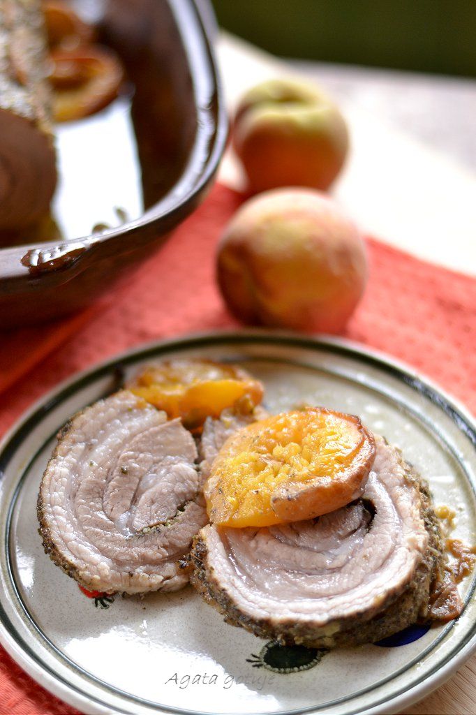 boczek pieczony z brzoskwiniami