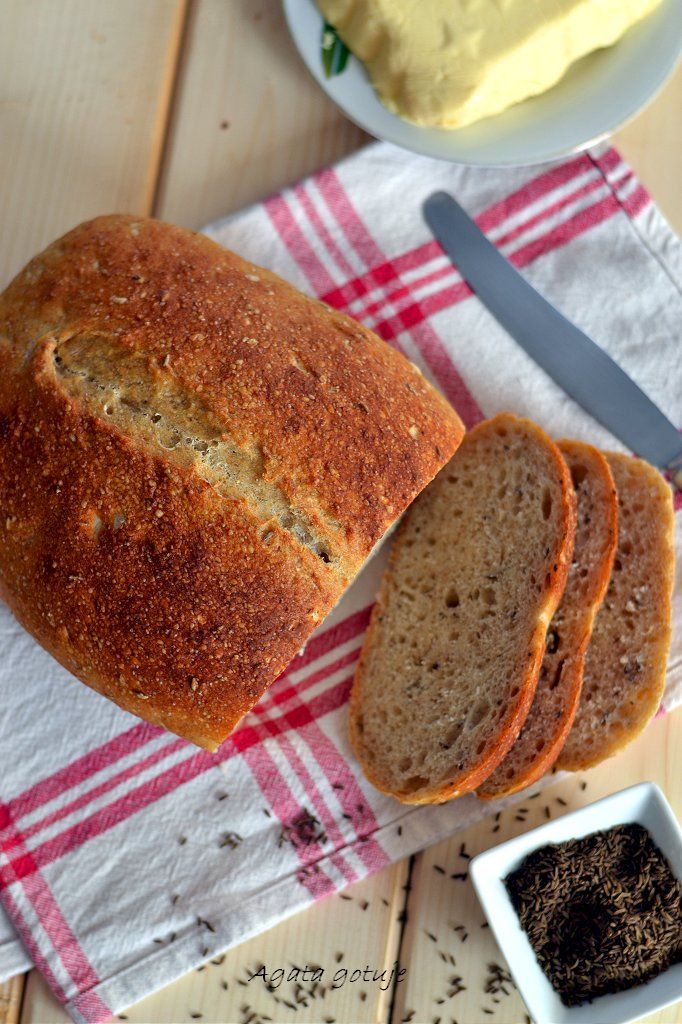 chleb z kminkiem 01-1024