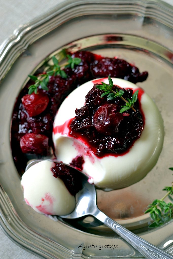 Kubica_panna cotta z kozim twarozkiem 05-1024