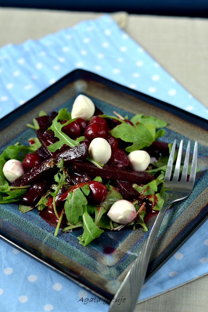 salatka z burakami i wisniami 03-1024