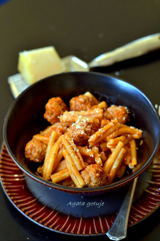 makaron z pulpecikami 01-1024